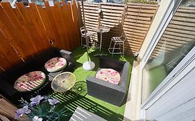 GStudio climatisé avec terrasse 300 m de la plage expo sud cosy que du bonheur